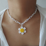 The Flower Child Chain Necklace